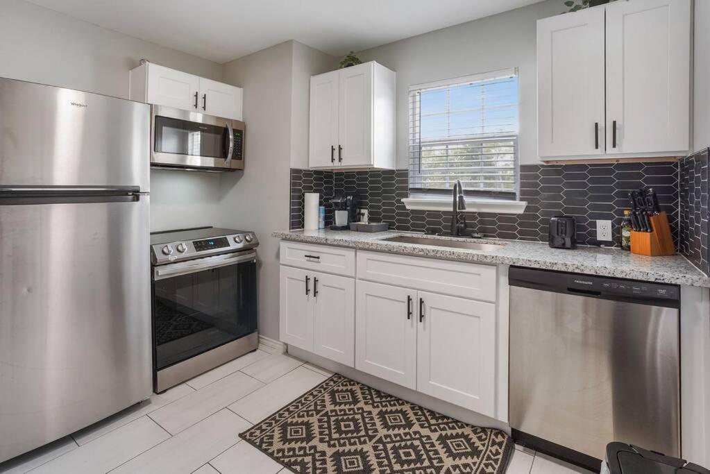 Cozy Two Bedroom Home Minutes From Downtown! Houston Luaran gambar